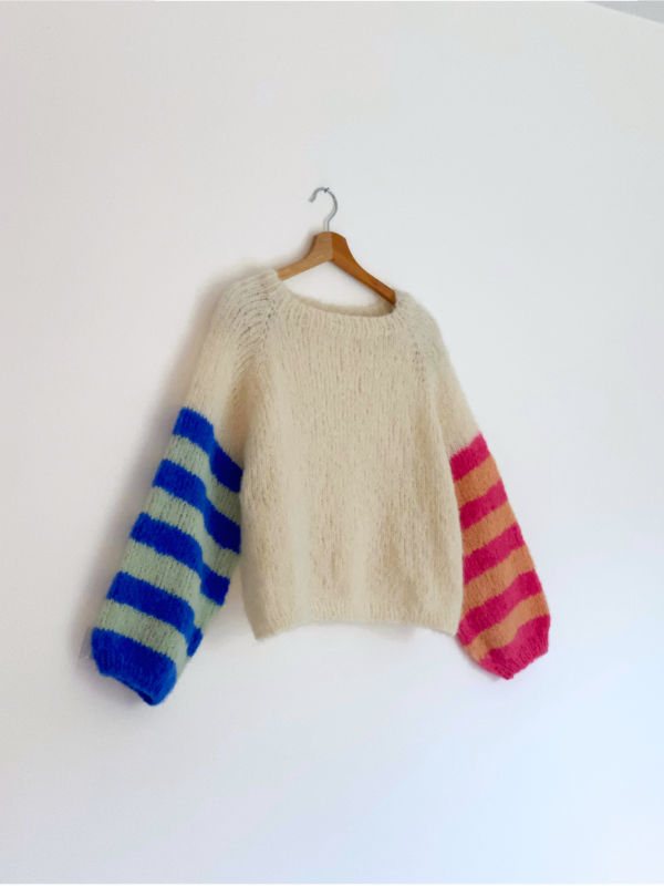 DUO Sweter handmade z wełny alpaki i jedwabiu DUO Sweter handmade z wełny alpaki i jedwabiu