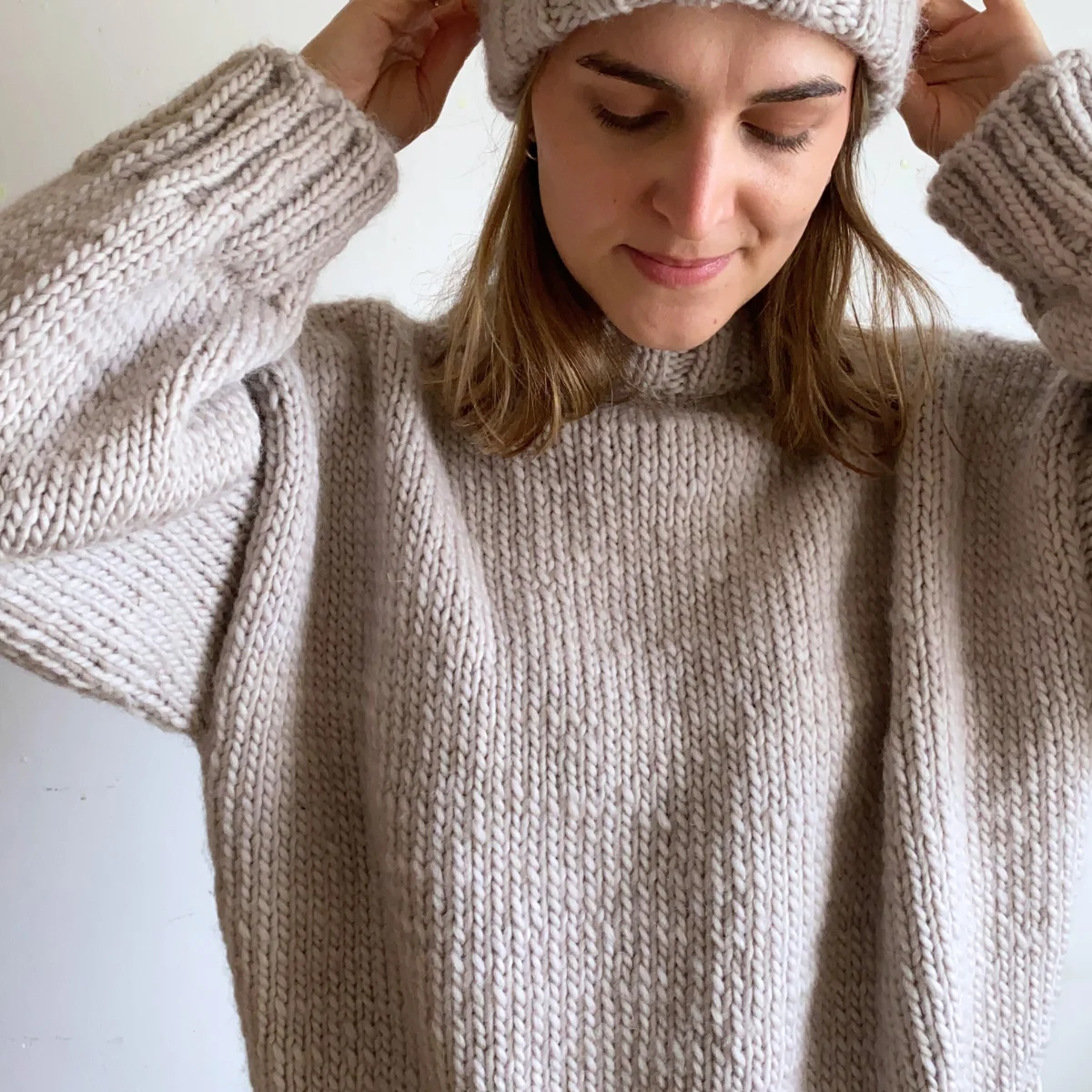 CHUNKY Gruby sweter wełniany z półgolfem
