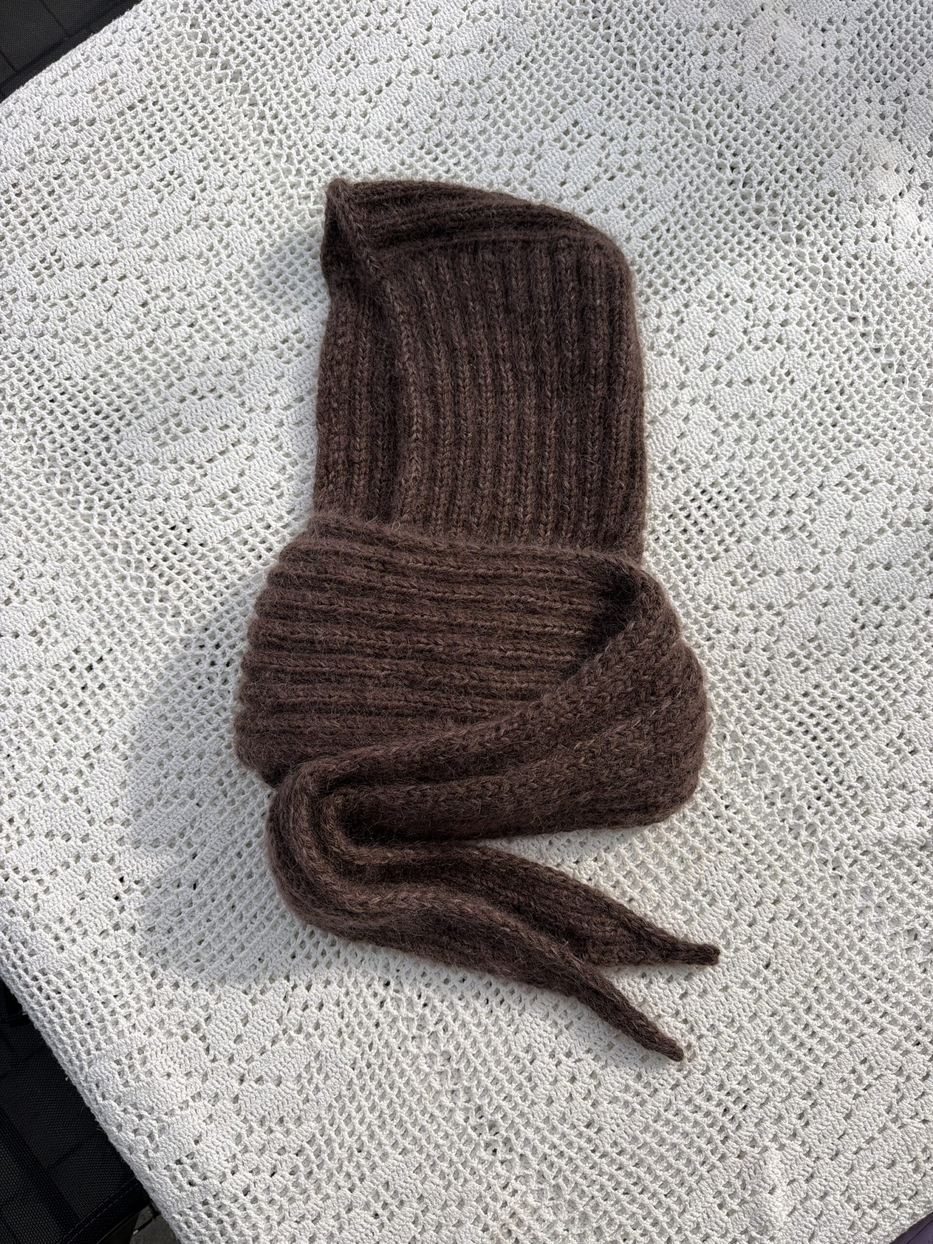 Gruby kaptur z szalikiem z merino i moheru TALIA - obrazek 2